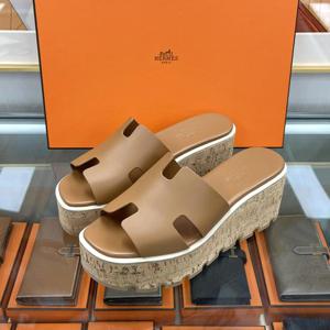 더럭스배송에르메스 에제 30 샌들 웨지힐 네츄럴 H232150