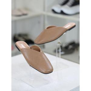 바이로쏘 세이브존03 빅 사이즈 V컷 스퀘어 토 1.5cm 플랫 뮬샌들 (BY)23S10734AJ3W