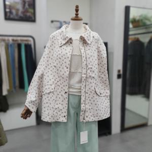 [써스데이아일랜드]하이넥 플라워 점퍼 T252MJP137W