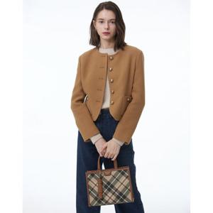 닥스 액세서리 여성 24FW 스테디셀러브라운 체크 가죽 토트백 WCBA4F768W2