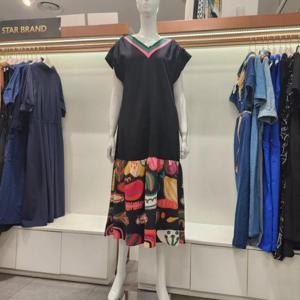 수스 HC04 컬러 브이넥 롱 원피스 S252BOP601