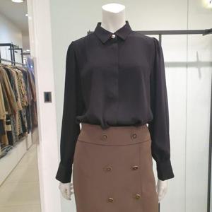 아니베에프 세이브존01 진주장식 스텐카라 블라우스 A31WBL510