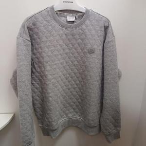 인터크루 HC17 퀼팅맨투맨 ITZ4TM03ADG