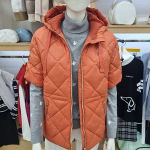 [루이까스텔]여성 반팔형 볼패딩점퍼 7LEJP003O