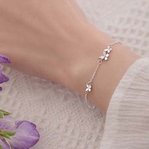 펜던트 팔찌 예쁜 나비 데일리 심플 큐빅 여성 팔찌 나비팔찌 나비펜던트 큐빅팔찌 여성팔찌