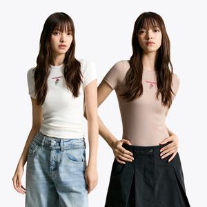 [공식][타미진스] 슬림 로즈 립 티셔츠 2종 택1 (T32F7TTO43TWT1)