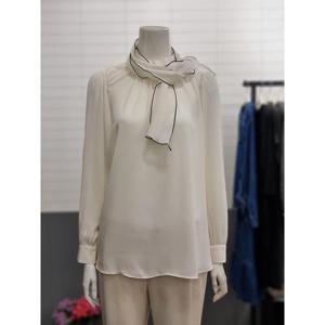 아날도바시니 세이브존02 리본반목블라우스 AY10BL65N