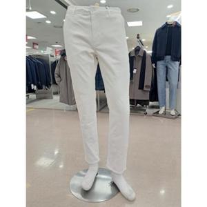 바쏘옴므 세이브존05 화이트면혼방스판기본핏데님팬츠 WSA1PN85AWH