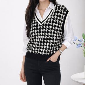 [모리스커밍홈] 하운드투스 체크 브이넥 니트 베스트_M2602KV004A