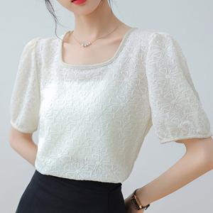 [패션시그널] 꽃잎패턴 테이핑엣지라인 블라우스 F4C9C3