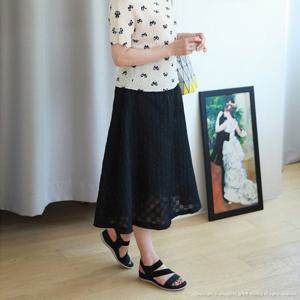 [쉬즈마담]P91875 체크시스루 플레어 롱스커트 40대 엄마옷