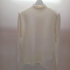 Latium HC06 레이스 배색 따뜻하고 깔끔한 랄랄라 반목폴라 기모 쭐니트티 T2611sw02I