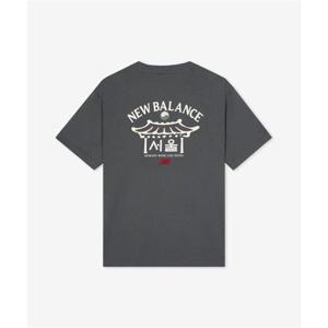 뉴발란스 NBNEG2A033 UNI NB 서울 기와 익스클루시브 반팔티 (CHARCOAL) NBNEG2A033_60 317187