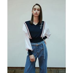 [에고이스트] ER3KL862 우븐 프릴소매 V넥 풀오버 니트 (25년 가을)