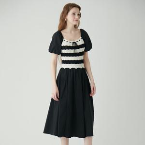 [SATIN] 스트라이프 포인트 스모킹 원피스 O242T676