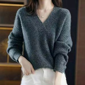 [올리비에스클로젯] 베이직 소프트 브이넥 긴팔 니트_O2512KN619D