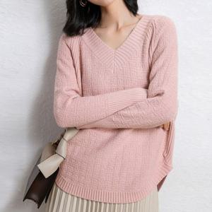 [올리비에스클로젯] 러블리 브이넥 루즈핏 긴팔 니트_O2512KN623D