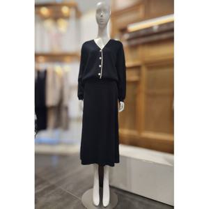 [플라스틱아일랜드]MARIO플라스틱아일랜드 브이넥배색니트셋업 PR7XD3W1