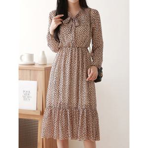 [모리스커밍홈]리본넥 쉬폰나염 밑단주름 원피스_M2602OP604A