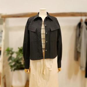 [에잇타임즈]  8TFSMBL9228_포켓 면 혼방 숏 블라우스