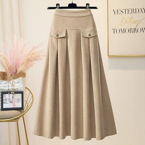 [올리비에스클로젯]페이크 포켓 뒷밴딩 플레어 스커트_O2409SK04