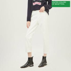 [베네통]베네통 턴업 가죽 배색 데님 팬츠 BADP56261_WH