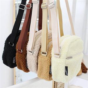 로디 겨울 양털 뽀글이 가벼운 여성 미니 크로스백 가방 - A타입 GAB00298 로디