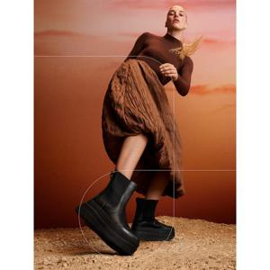 [핏플랍][삼성물산공식]여성 스택 레더 첼시부츠 - 올 블랙 (FT59K2B075)