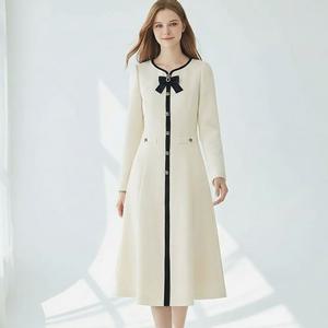 [미니멈]배색 라인 리본 플레어 원피스 M1AGWO1950