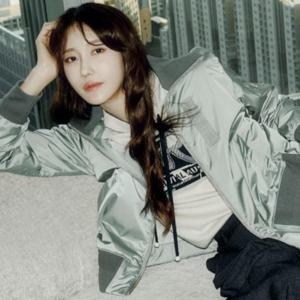 올리비아로렌 MG01 맞주름 포인트 봄버 점퍼 VVBKA5S1391