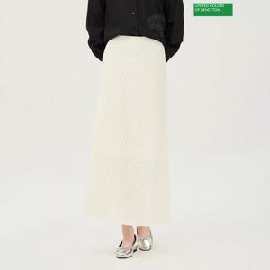 베네통 엠보 패턴 롱 스커트 BASK02511