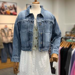 [써스데이아일랜드]프린지 데님 자켓 t252mjk133