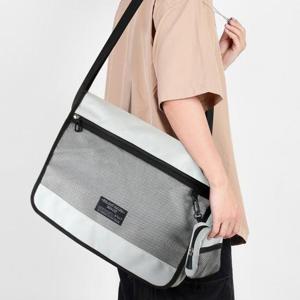 대학교 남학생 여학생 메신저백 사각 책가방 크로스백