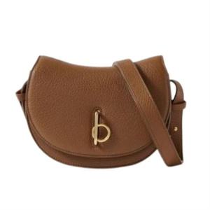 버버리 미니 로킹 홀스 백 8095509