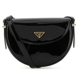 26 SS 프라다 블랙 시그니처 트라이앵글 플라크 로고 크로스백 1BD349069