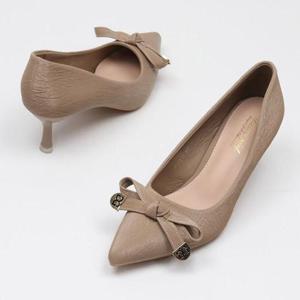 [잇백잇슈] 가죽리본펌프스 미들힐 트렌디 합성피혁