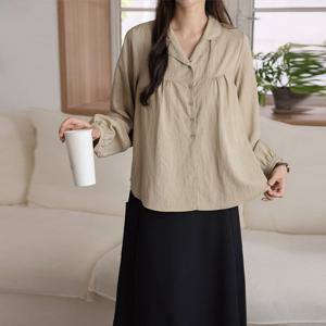 [헤레이스]핀턱 디테일 블라우스_YMSH25FW115