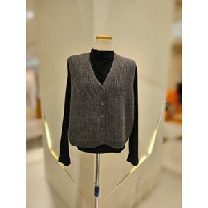 [SOUP] 브이넥 버튼업 니트 베스트 (SBAVK31)