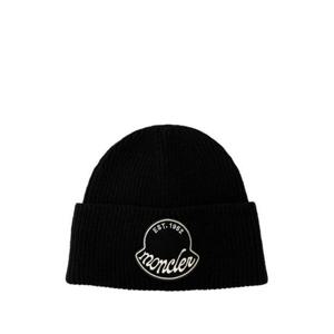 몽클레어 로고 패치 비니 K20913B00029 M1242999 Black