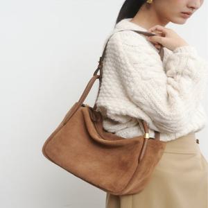 [헤지스] [H-VARY]스웨이드 베이지 레더 숄더백/HIBA5F194I2