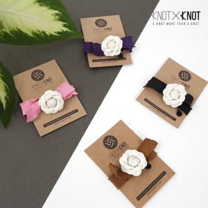 [KNOTXKNOT] 웨이브 로즈리본 엘라스틱 헤어타이