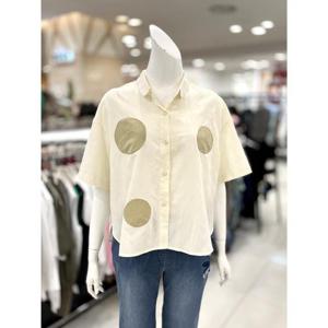 소고 세이브존01 패치 포인트 언발 블라우스 AJ2BA31