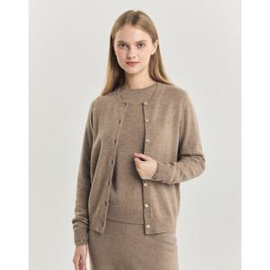 헤지스 여성 24FW 반값세일캐시미어100% 다크베이지 라운드넥 가디건 HSSW4DC03I3