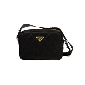 프라다 나일론 퀼티드 트라이앵글 로고 크로스바디백 블랙 1BH089-2DYC-F0002