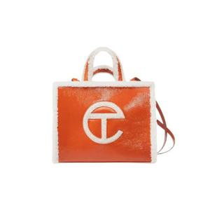 텔파 x 어그 미디움 쇼핑백 크링클 스파이시 펌킨 1155851-SYP