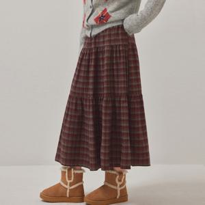 [포커스]밴딩 체크 티어드 모직 스커트 PBBF5W1SK8001