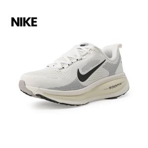 나이키 런닝화 우먼스 보메로 18 와이드 (IF0515-103)