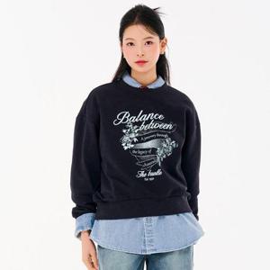 체이스컬트 동백01 크롭 그래픽 맨투맨 FARG5171B0