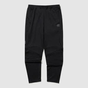 엄브로바지 VQA UQ421SFPO1-BLK PTR 기모 액티브 풋볼 팬츠 BLACK