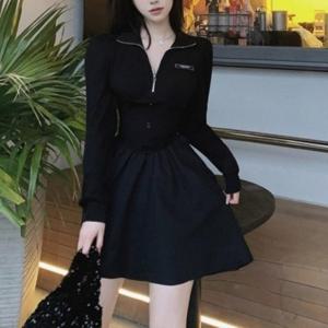 [브이와이][VY] 여자 집업 FW 트렌디 검정 후레아 캐쥬얼 원피스